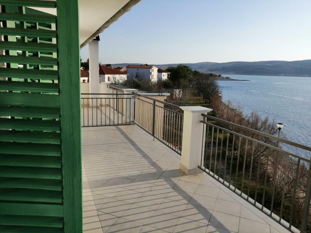 Apartmani Marin Селине Екстериор снимка